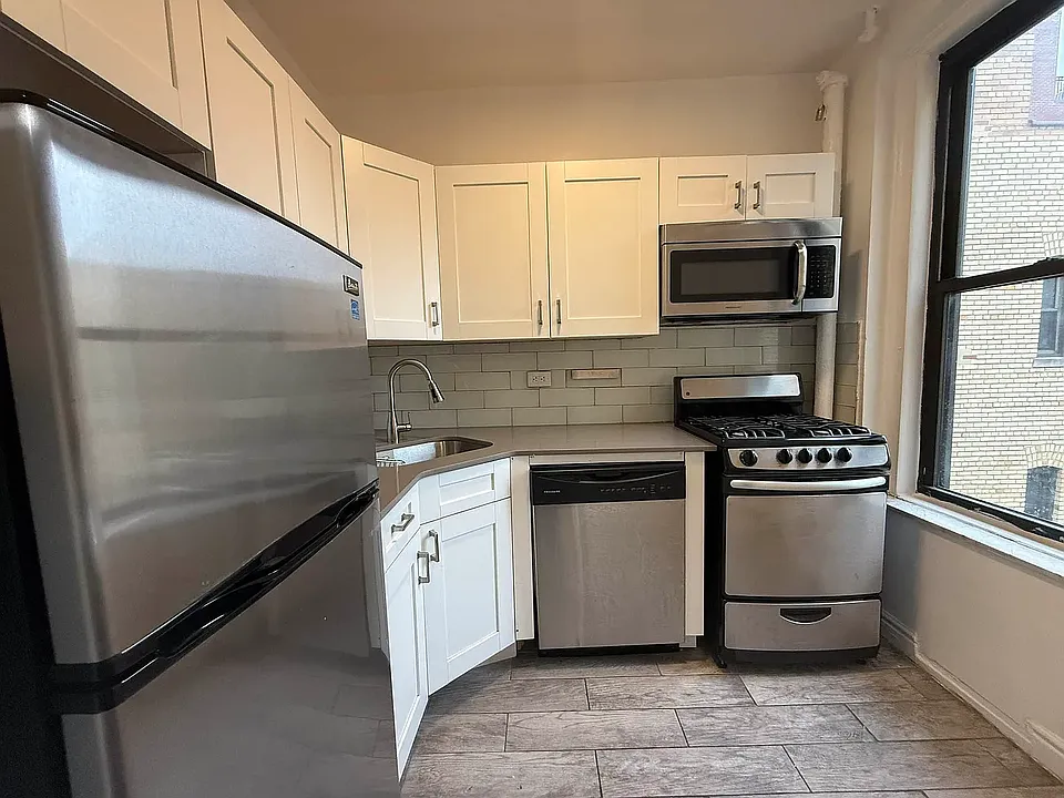 25-21 31st Ave #D55