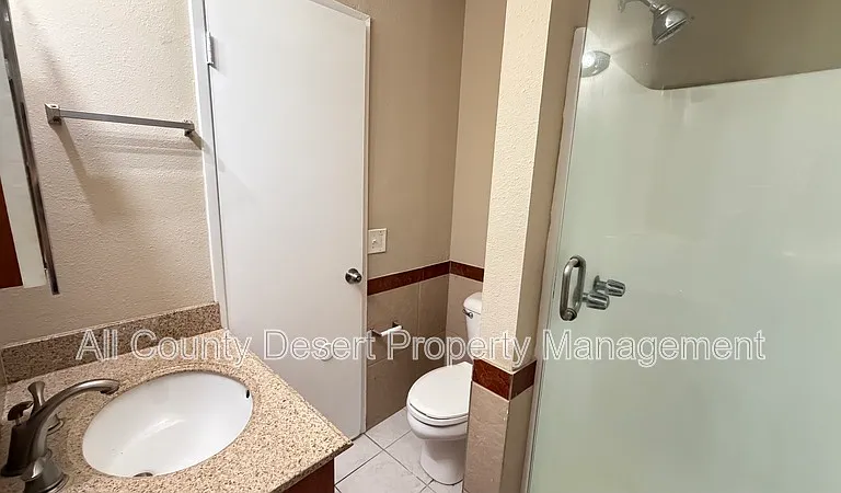 69180 Victoria Dr #8 — Photo 15