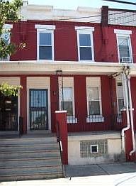 2nd image of 5818 Arch St