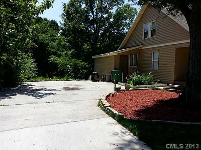 2nd image of 549 Williamson St