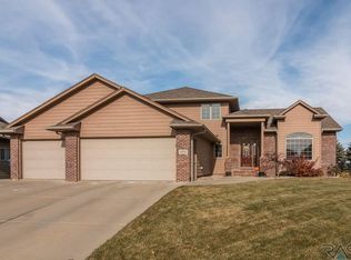 808 W Golden Eagle St, Sioux Falls, SD 57108