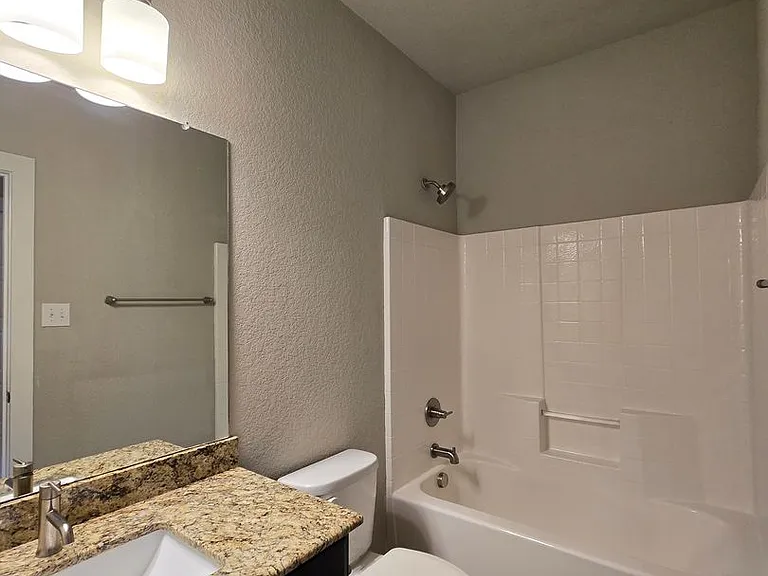 526 Creekside Frst — Photo 18