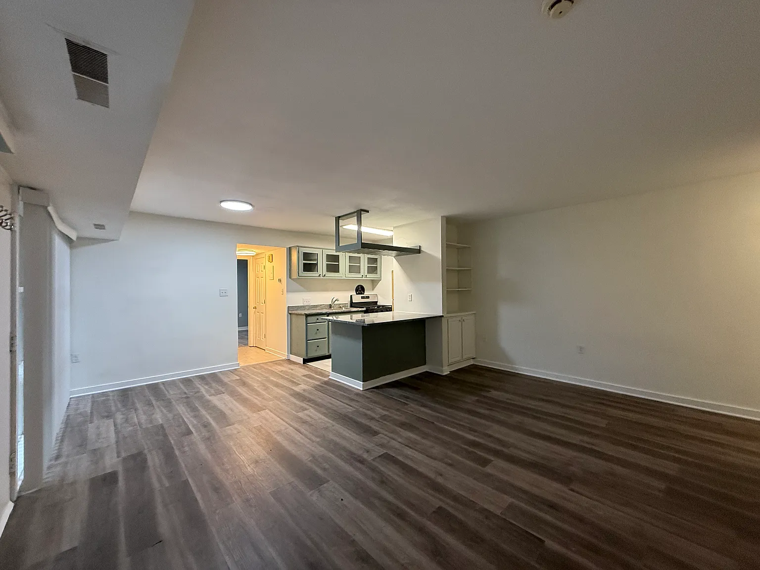 3419 University Blvd W — Photo 2