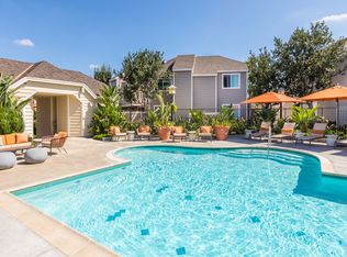 Windwood Glen Apartment Homes, Irvine, CA 92606