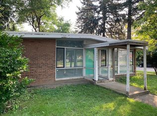 10600 Morang Dr, Detroit, MI 48224