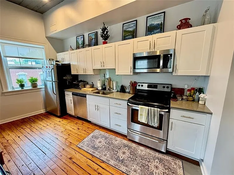 212 45th St #3-B — Photo 14