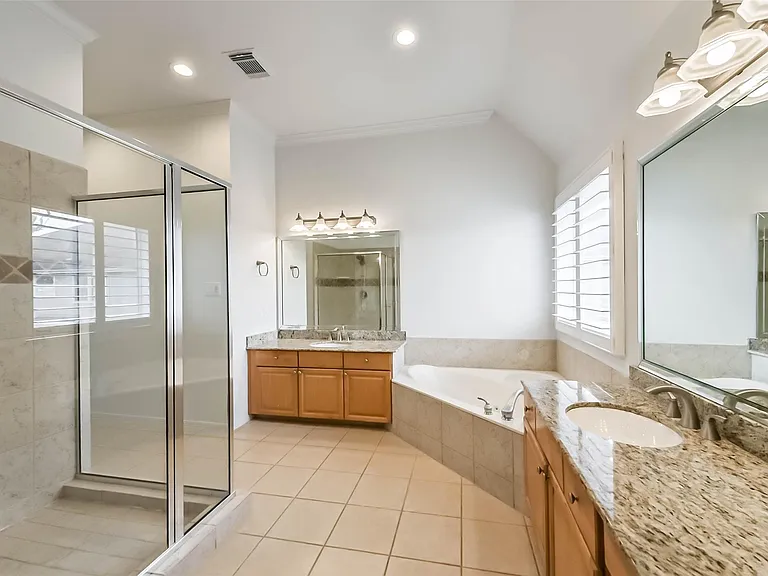 5432 Venice St — Photo 26