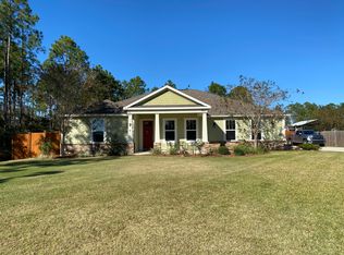 225 White Oaks Blvd, Southport, FL 32409