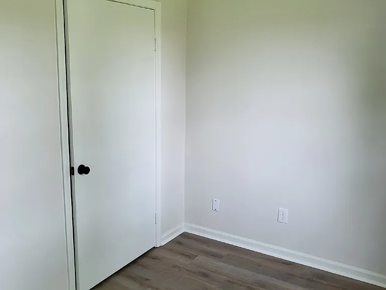 820 Smith Ave — Photo 22