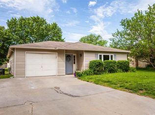 2441 Buttonwood Dr, Manhattan, KS 66502