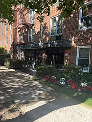 68-15 Selfridge Street