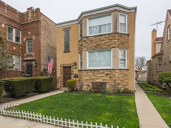 2nd image of 5414 W Cornelia Ave