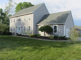 5 Wildflower Dr, Hebron, CT 06248