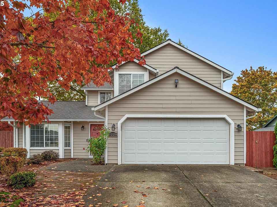 1st image of 5229 NE Stanchion Ct