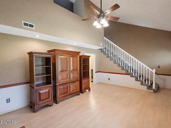 4th image of 7324 Foxhaven Rd