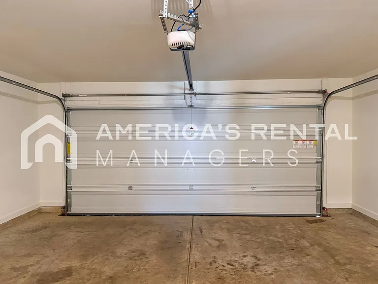 17917 April Leigh Cir — Photo 9