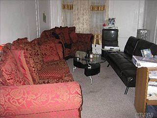 2nd image of 11052 Farmers Blvd