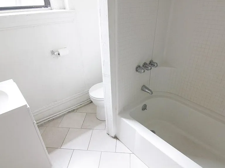 7720 Waverly St #3 — Photo 9