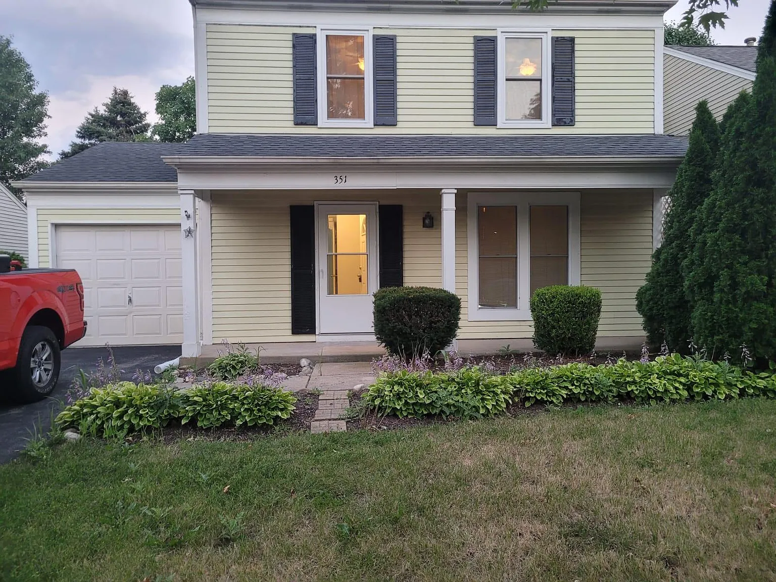 351 Golf Ln photo 1