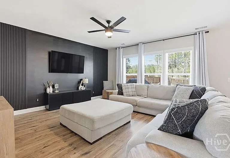 61 Rosemary Bnd — Photo 11