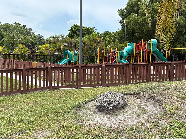 6544 SW 114th Pl #B76 — Photo 15