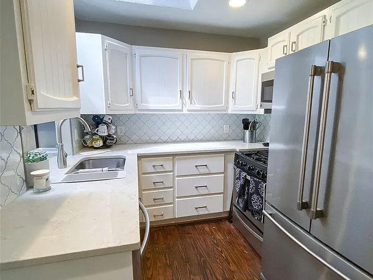10652 Cayuga Dr — Photo 5