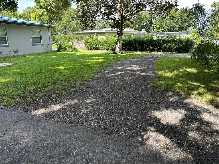7026 Willoughby Ln — Photo 3