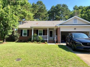 106 Stonesthrow Ln, Raeford, NC 28376