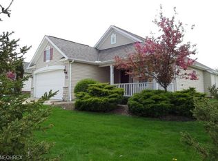 10268 Honeysuckle Ln, Broadview Heights, OH