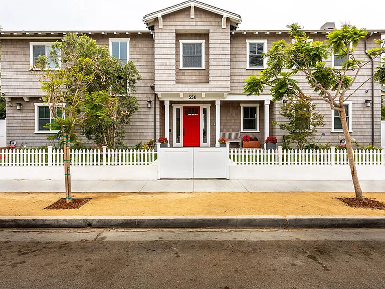 550 San Juan Ave — Photo 2