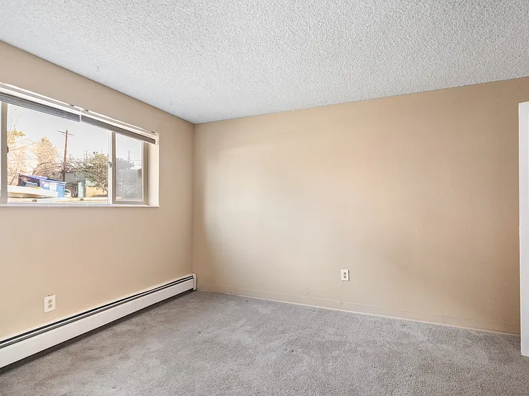 791 W Prentice Ave — Photo 6