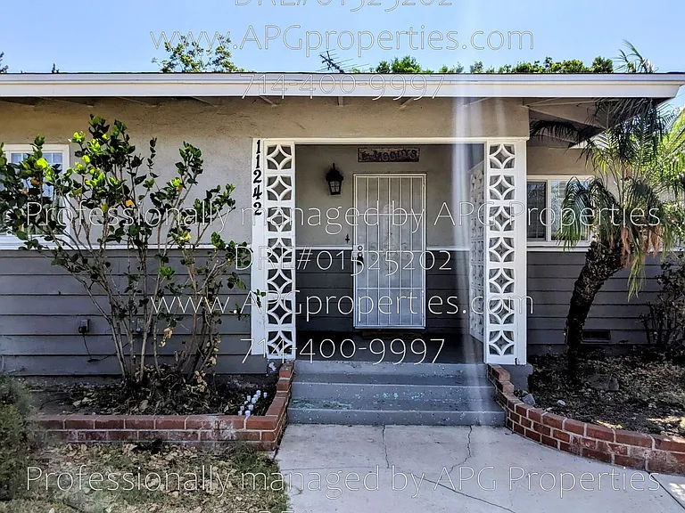 11242 Dallas Dr — Photo 48