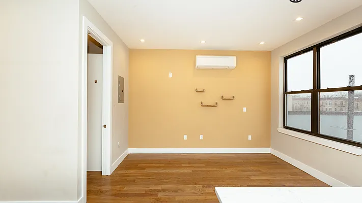 Rented by Nooklyn NYC LLC | media 16