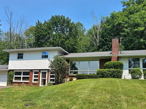 1325 E Campville Rd, Endicott, NY 13760
