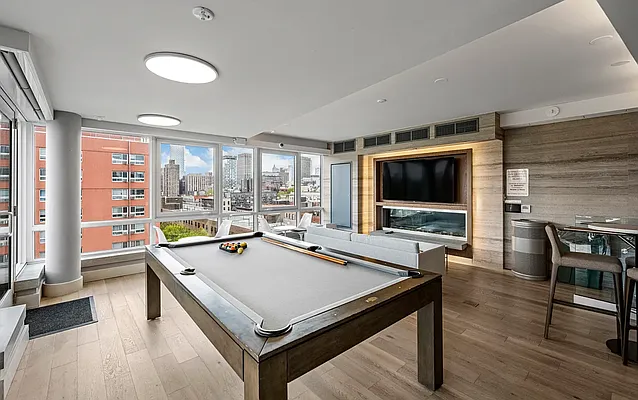 Rented by Manhattan Realty Group | media 38