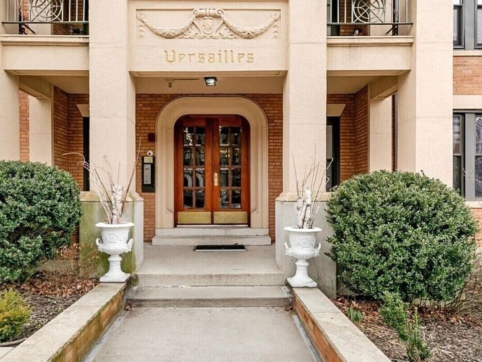 1st image of 448 Park Dr #K