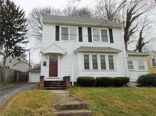 302 Brockley Rd, Rochester, NY 14609