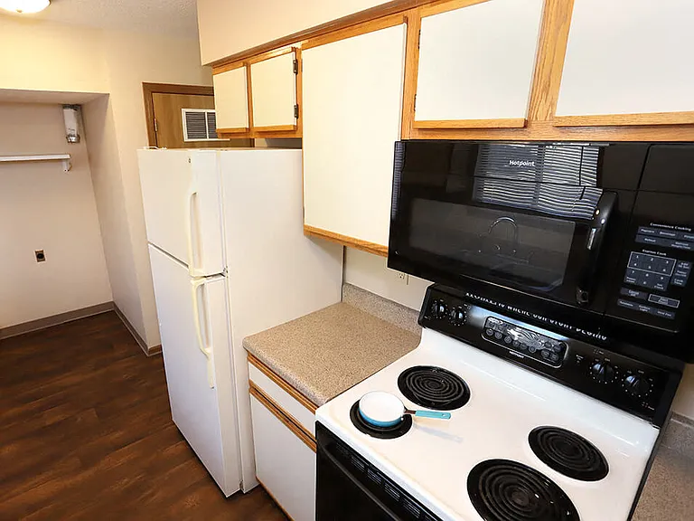 Lots of Kitchen Storage Space