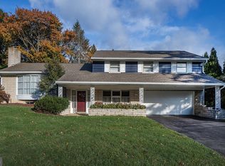 4310 Lakeview Rd, Harrisburg, PA 17112