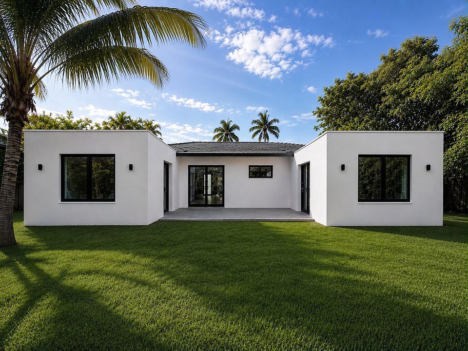 2nd image of 4581 NE 3RD Avenue