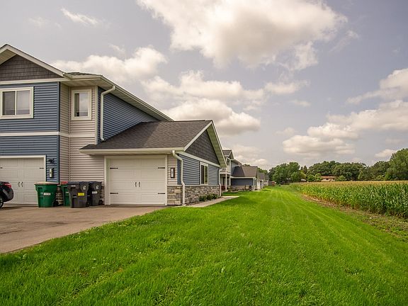 5th image of 770 Peregrine Cir #1