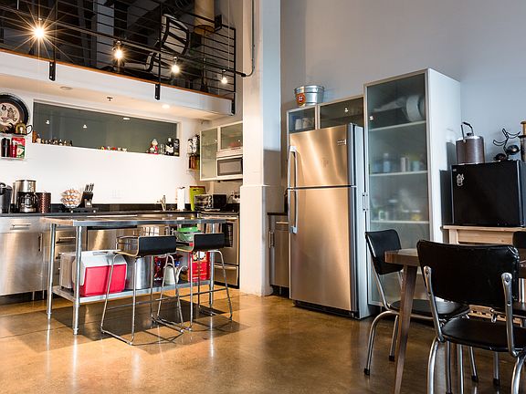 Dining/Kitchen