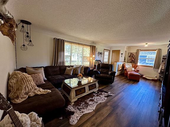 Large windows let in the natural light