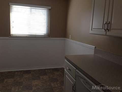 5th image of 24252 Petersburg Ave