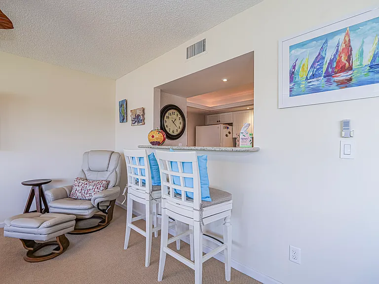 1700 Ocean Dr #302V — Photo 11