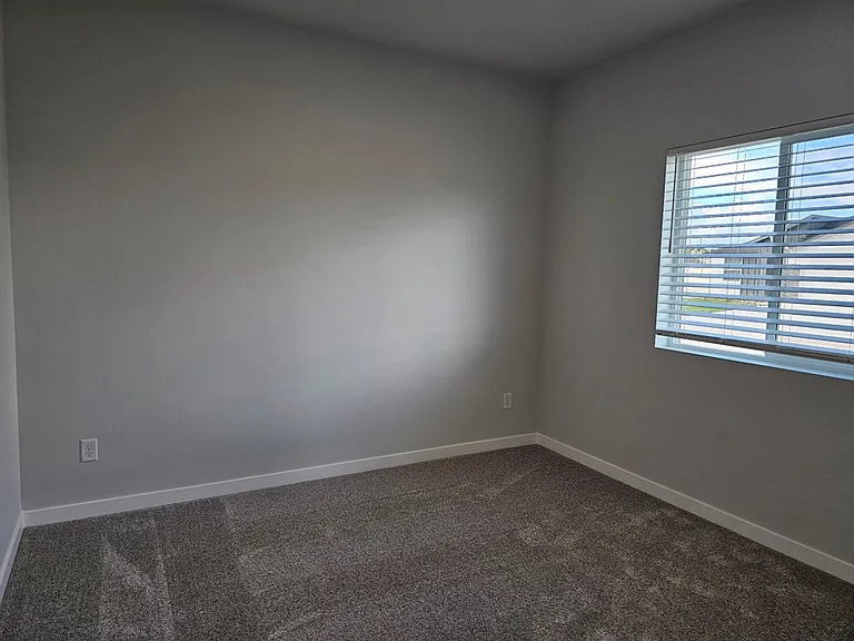 515 Hamlow Ave — Photo 5