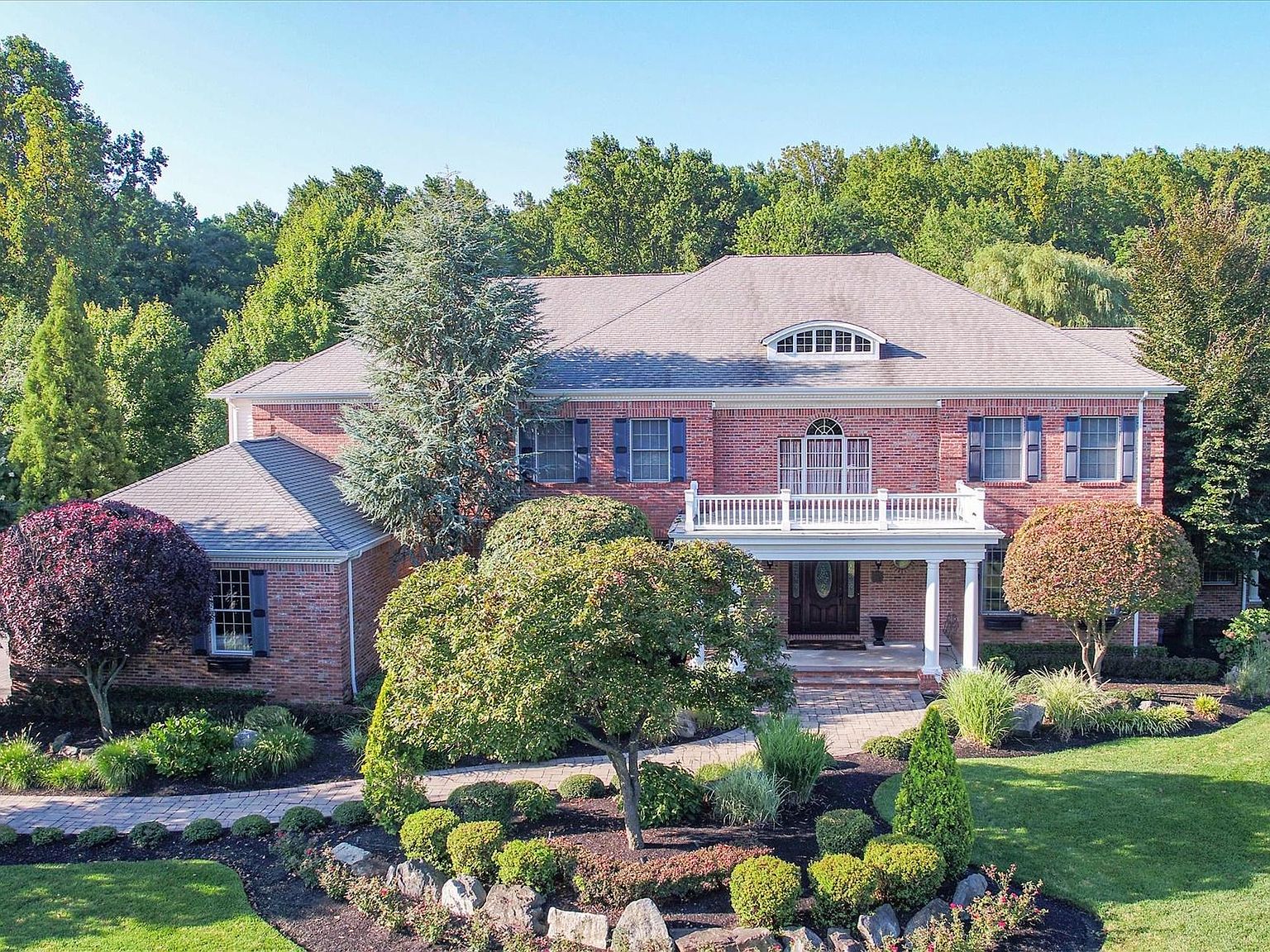 8 Maple Leaf Dr, Holmdel, NJ 07733 Zillow