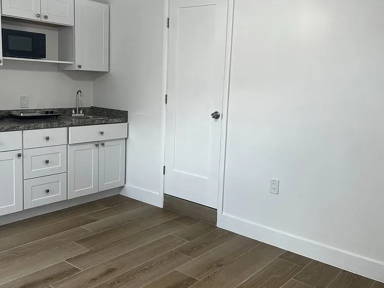 341 Tamiami Blvd #2 — Photo 3