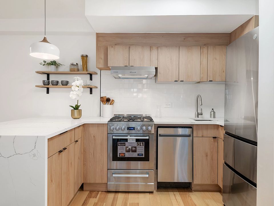 1st image of 141 E 55th St APT 10C