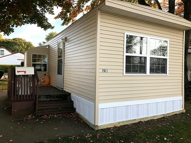 2821 Pearl Ave — Photo 1